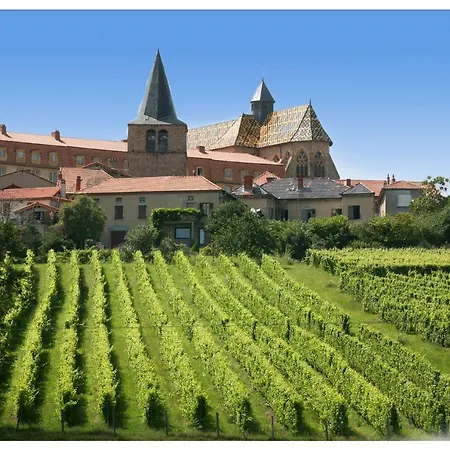 Ferienhaus Le Relais De La Place A Ambierle