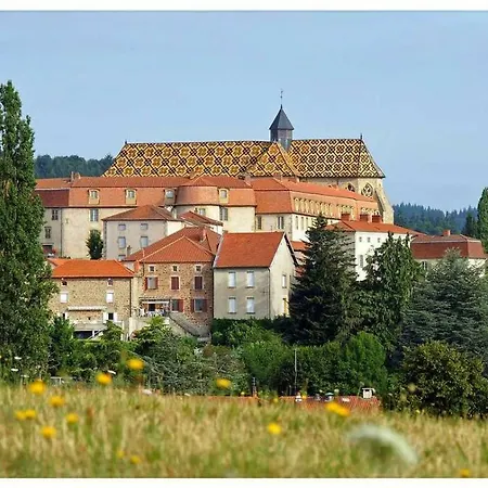 Le Relais De La Place A * Ambierle